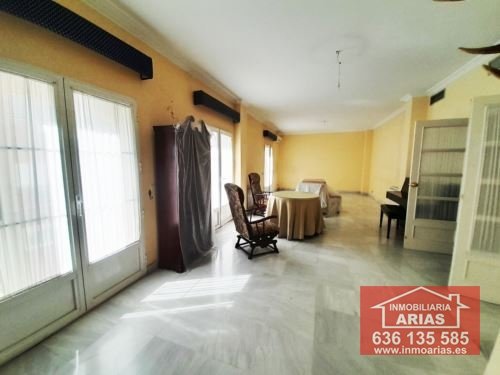 ALQUILER PISO CENTRO ALMENDRALEJO