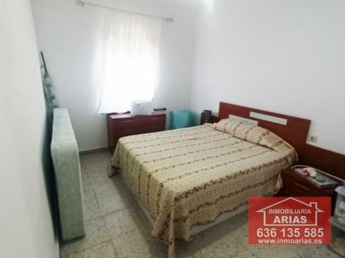 VENTA NAVE LA FAROLA ALMENDRALEJO