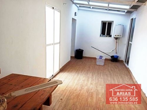 VENTA NAVE LA FAROLA ALMENDRALEJO