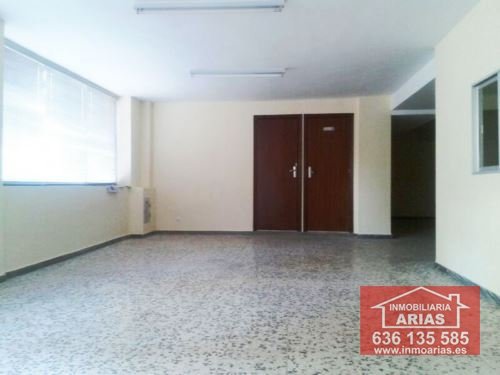 VENTA LOCAL SAN ANTONIO ALMENDRALEJO