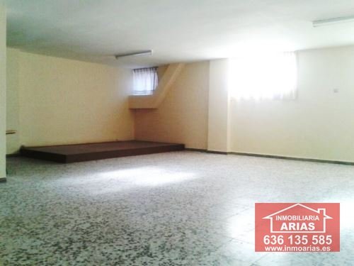 VENTA LOCAL SAN ANTONIO ALMENDRALEJO
